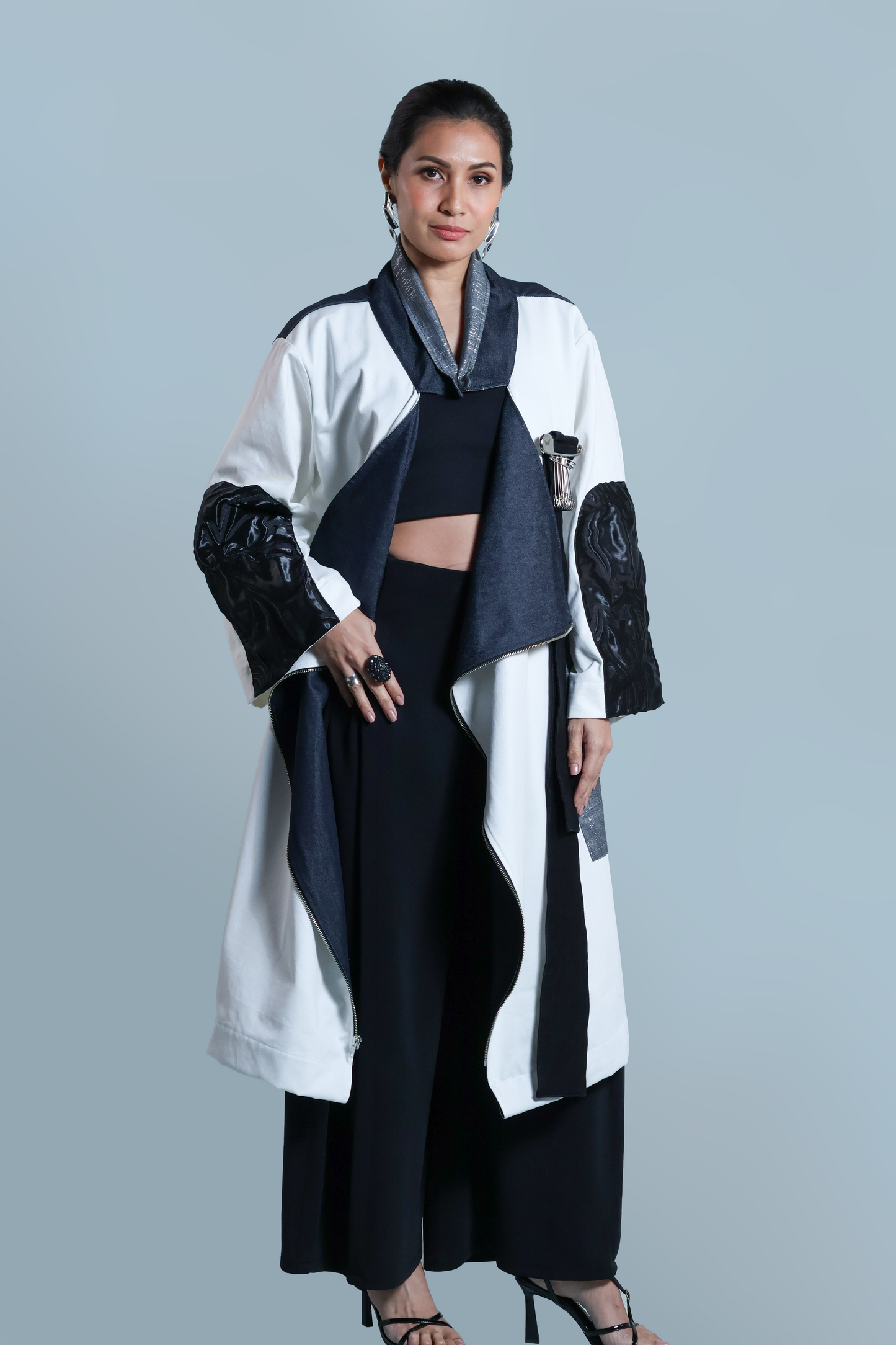 KALOKA STATEMENT JACKET, HIGH FRONT, LOW BACK