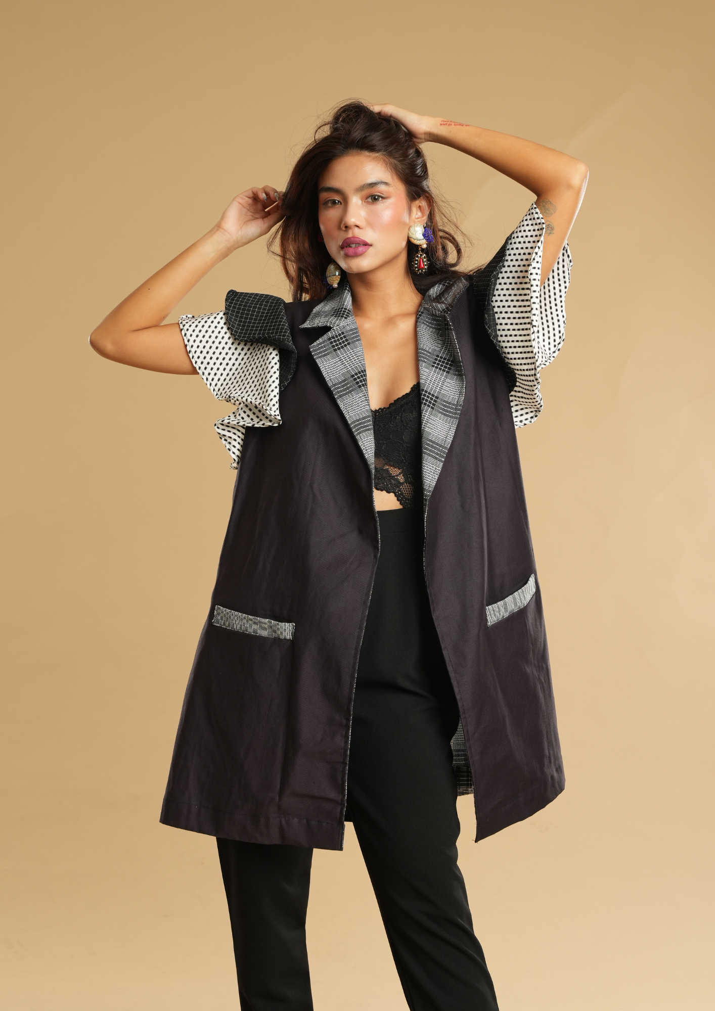 Panganay Long Poncho Inusara in Black Binakol of Abra