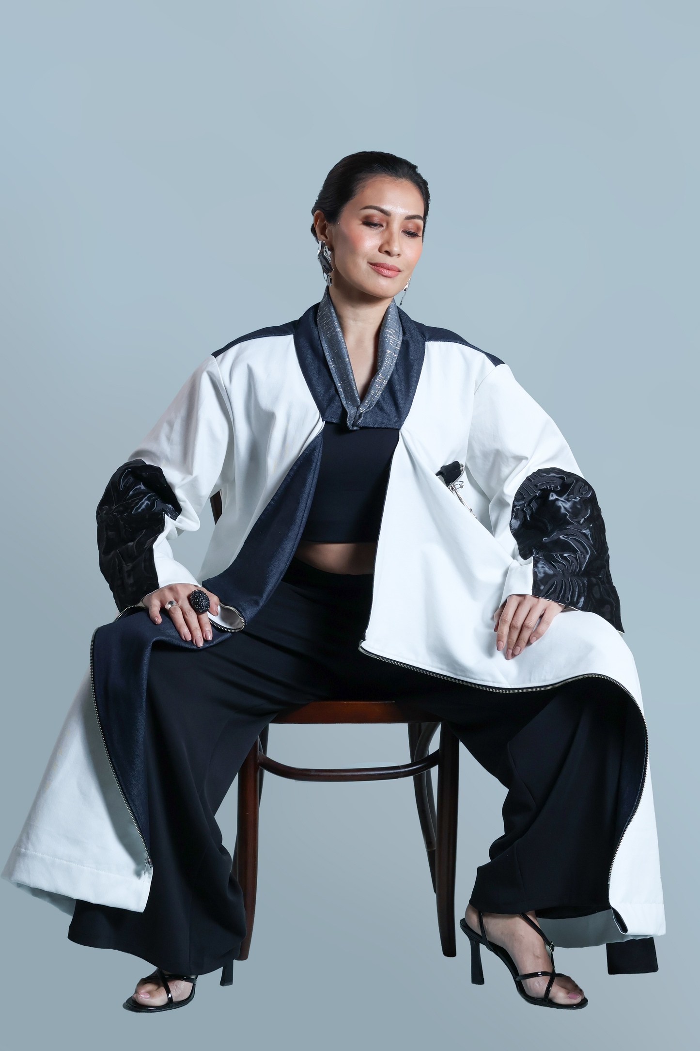 KALOKA STATEMENT JACKET, HIGH FRONT, LOW BACK