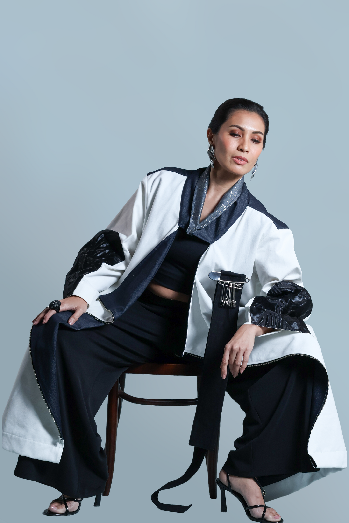 KALOKA STATEMENT JACKET, HIGH FRONT, LOW BACK