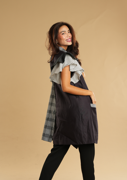 Panganay Long Poncho Inusara in Black Binakol of Abra