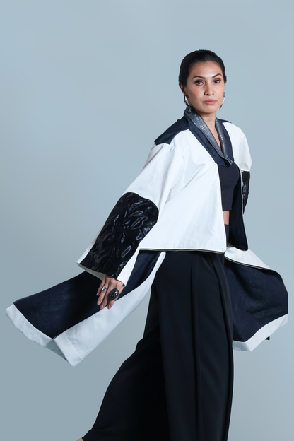 KALOKA STATEMENT JACKET, HIGH FRONT, LOW BACK