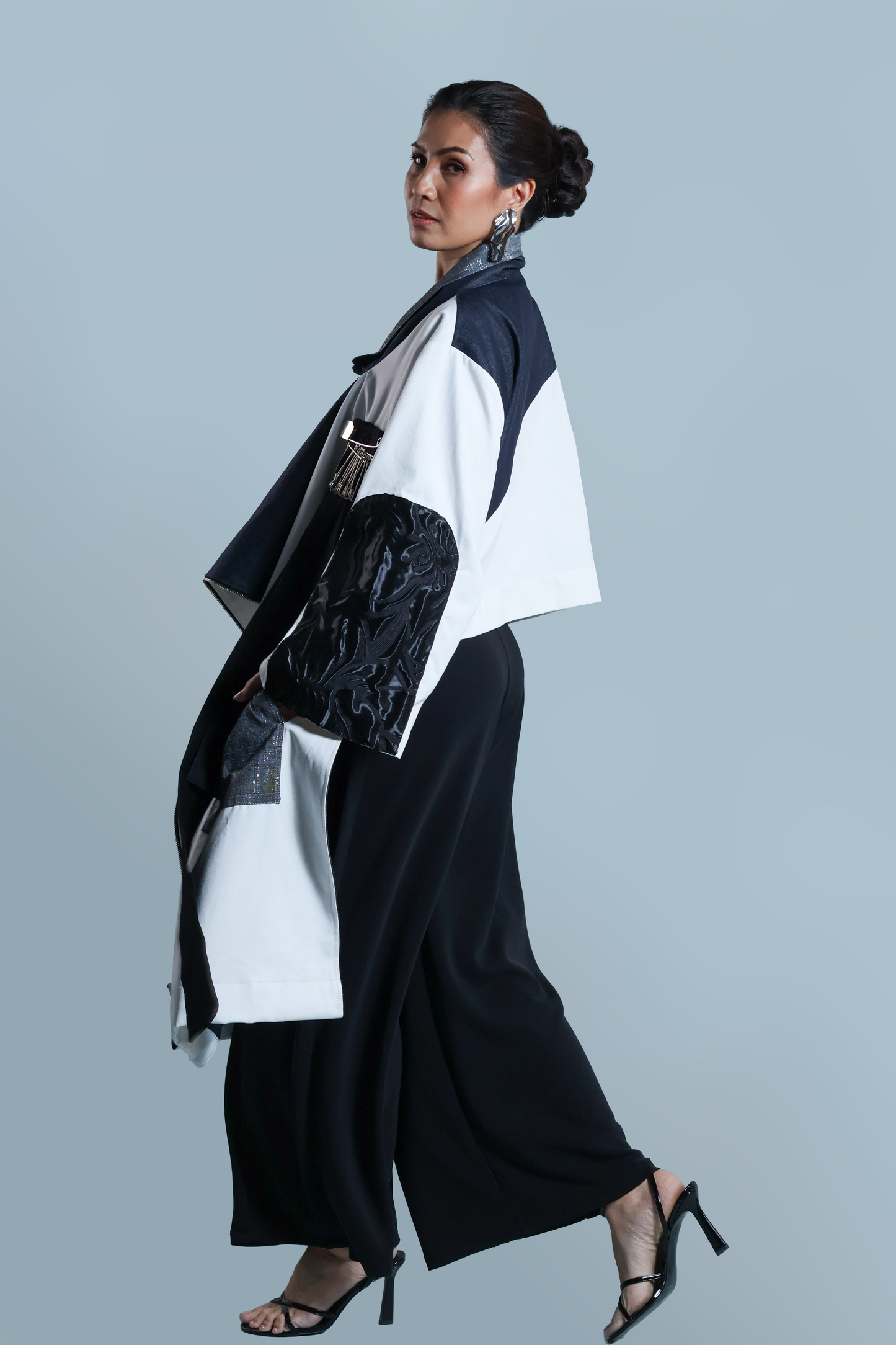 KALOKA STATEMENT JACKET, HIGH FRONT, LOW BACK