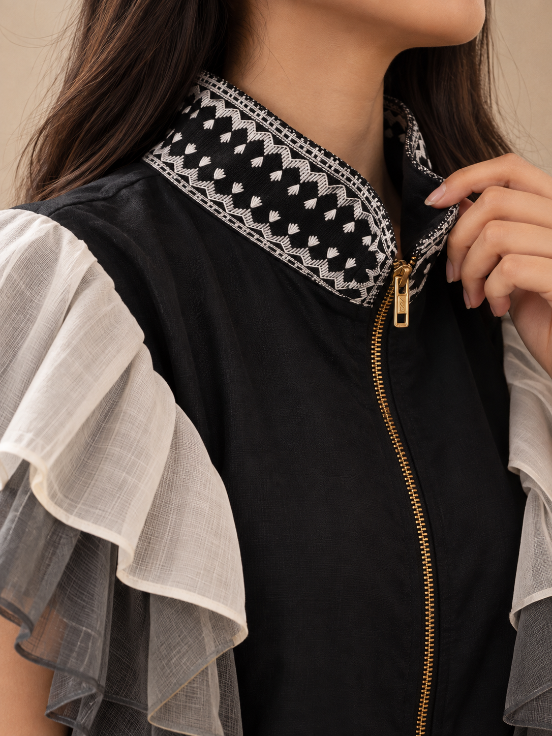 GANTIMPALA TOP IN BLACK LINEN  WITH PALAY OF SAGADA WEAVE