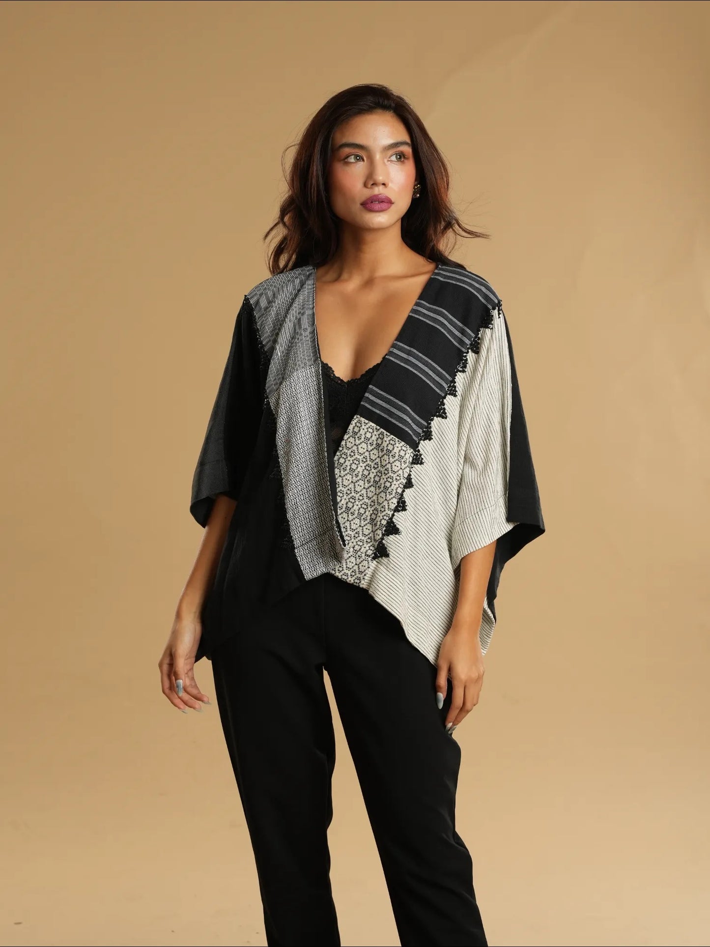 Heritage Poncho Black Linen