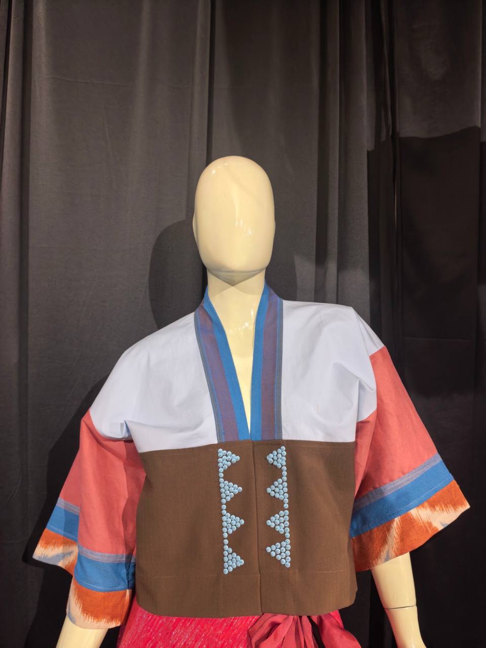 CROP KIMONO IN RED LIGHT BLUE WITH BLUE STRIPES KANTARINES COLLAR