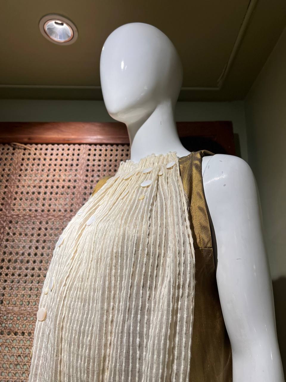 NYFW EXCLUSIVE! DALAGANG PILIPINA DRESS  WITH RARE PINA SUKSUK