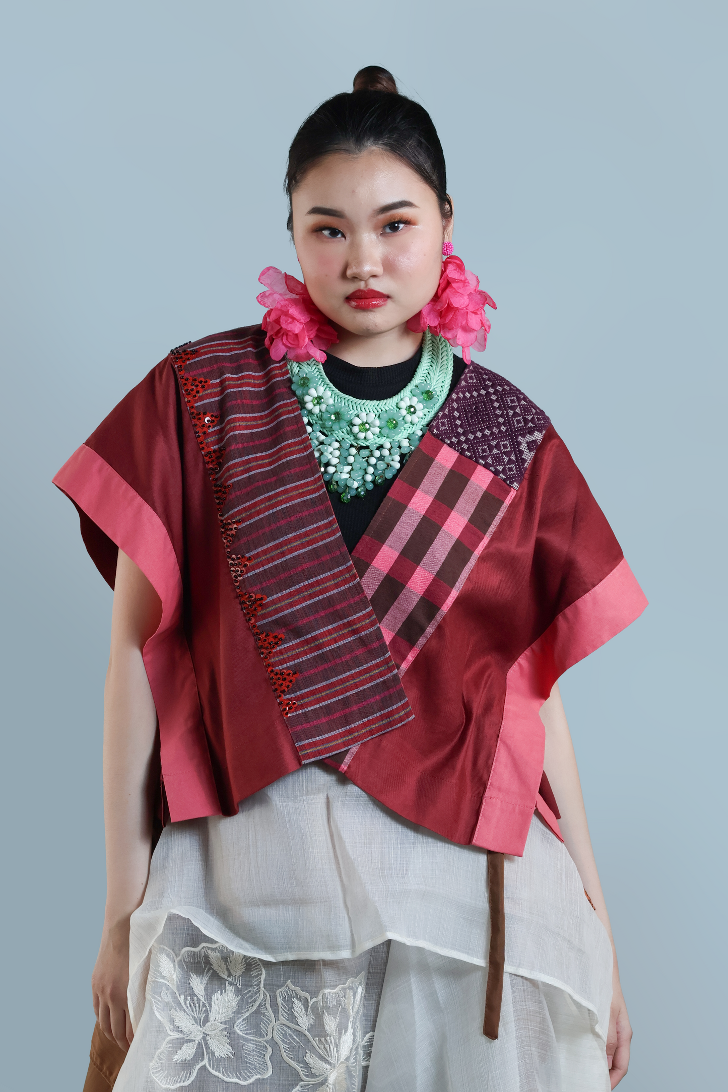 HERITAGE PONCHO IN RED NUMBER