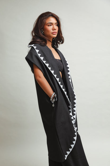 Dignidad Trench Kimono with Deep Pockets and Hand Beadwork in Black