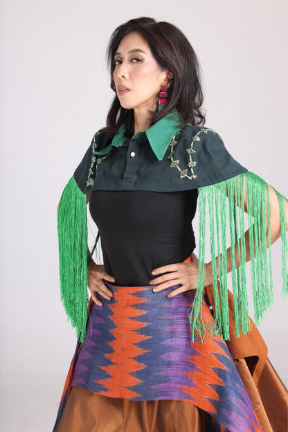 ULAN INIT STATEMENT FRINGE TOP IN DARK GREEN