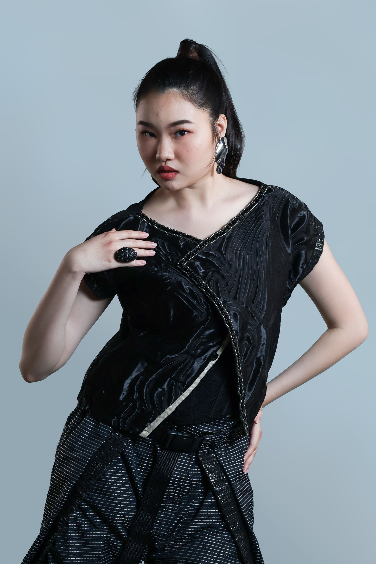 BLACK LIQUID SNAP ON TOP WITH BEAD EMBELLISHMENTS