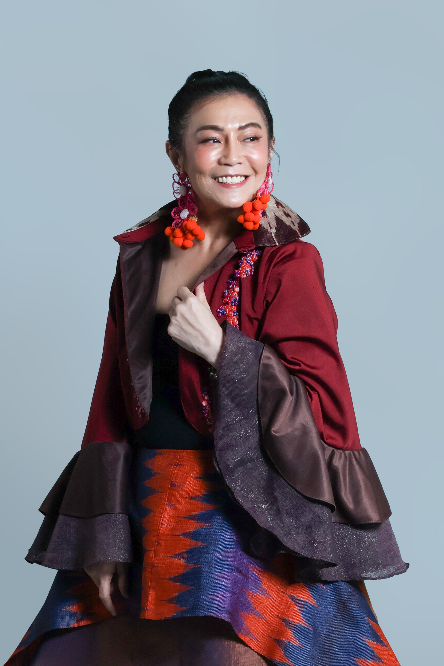 LEAD SINGER WITH WIDE SLEEVES IN MAROON TNALAK