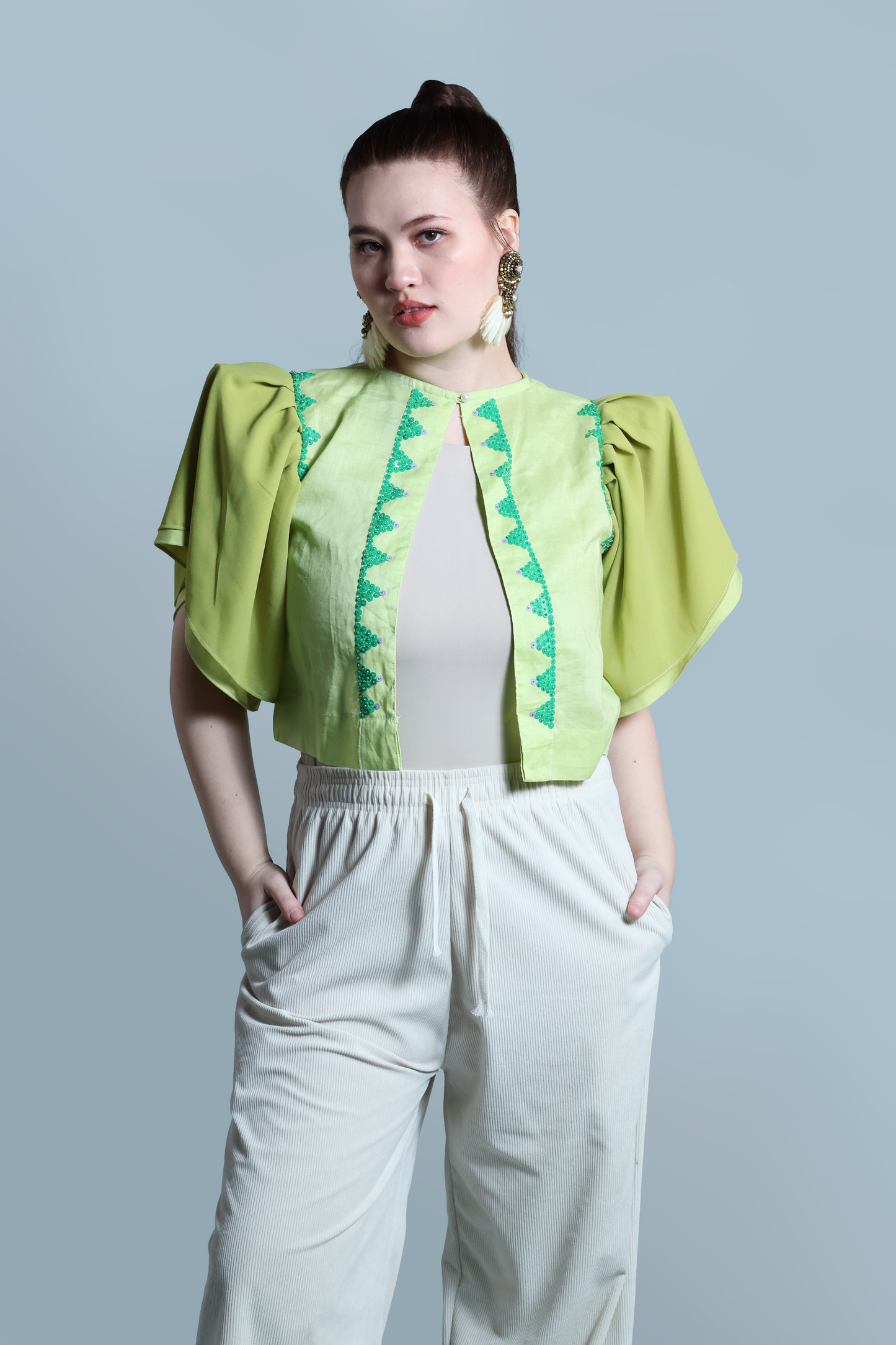 BLUSA IN LIME LINEN WITH BEADWORKS