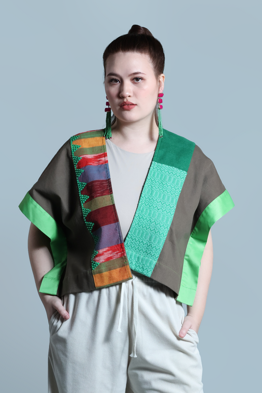 HERITAGE PONCHO GREEN WITH IKAT OF THE NORTH