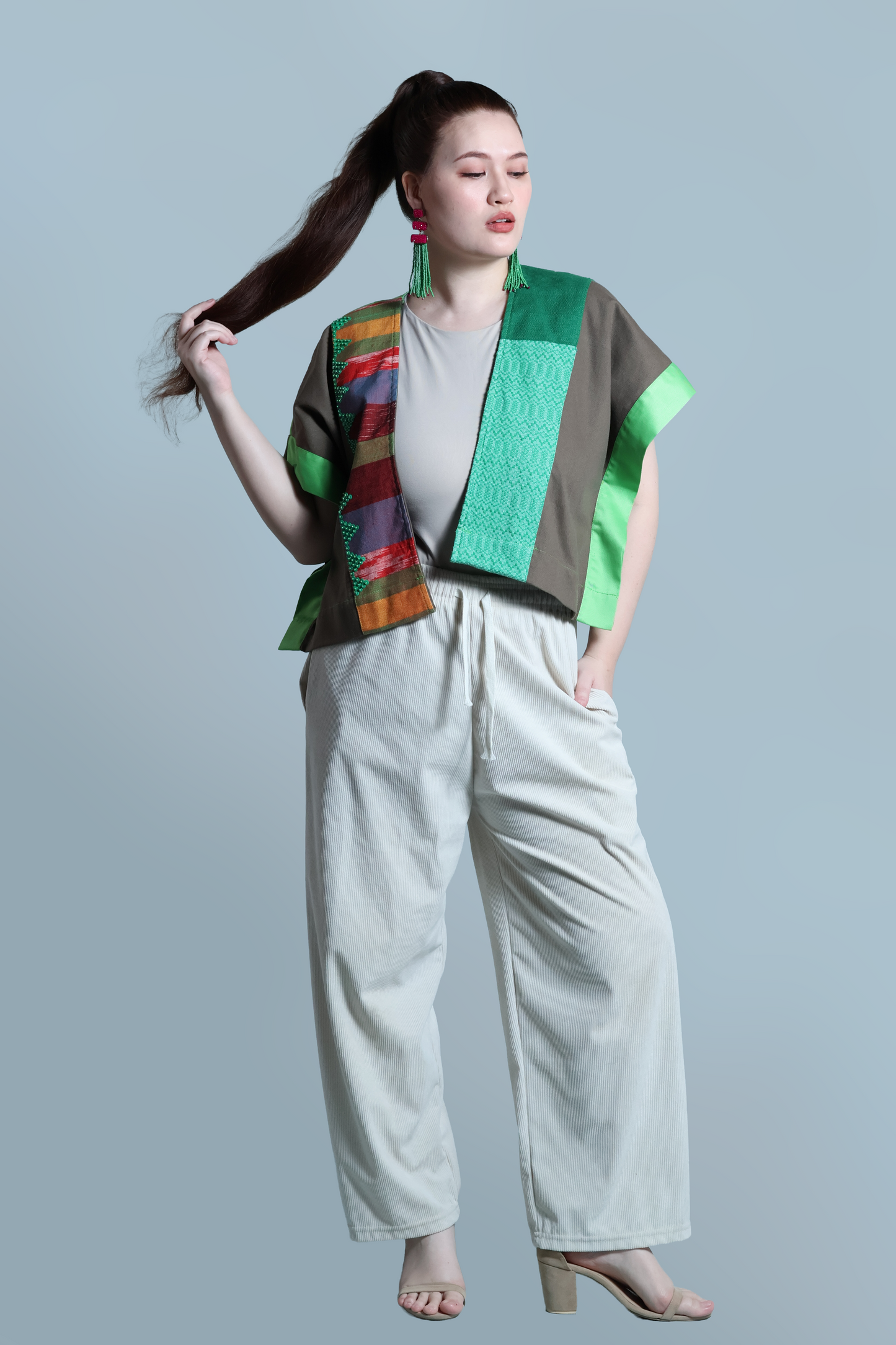 HERITAGE PONCHO GREEN WITH IKAT OF THE NORTH
