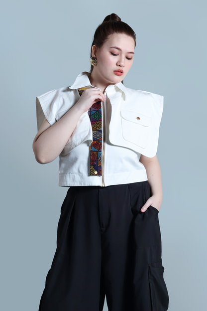 LAGING HANDA JACKET IN WHITE DENIM