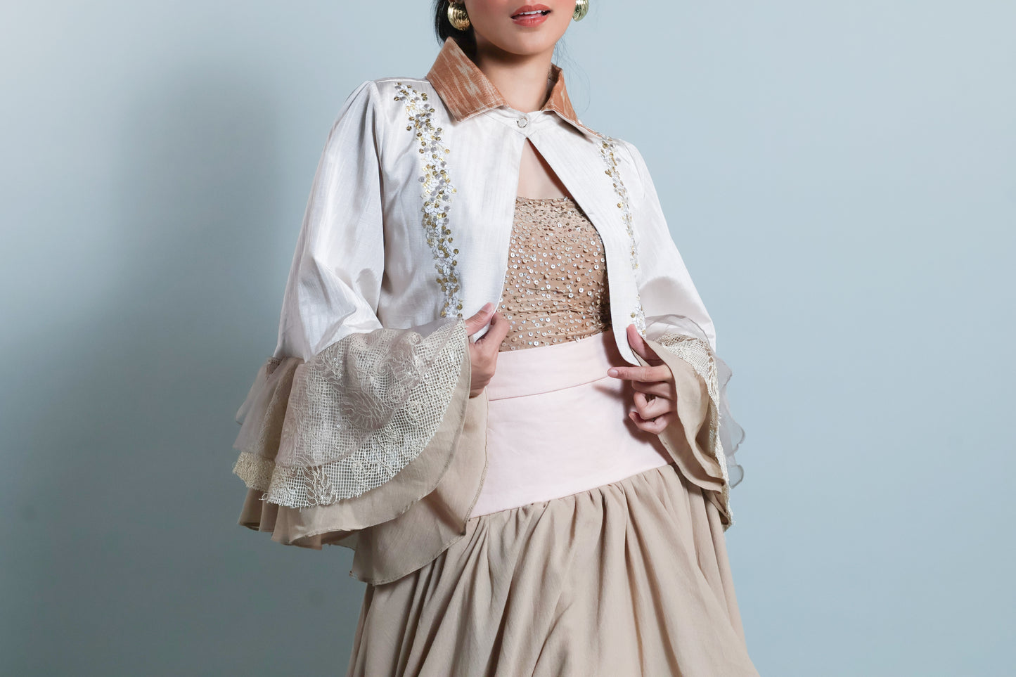 LEAD SINGER PONCHO IN CREAM TNALAK
