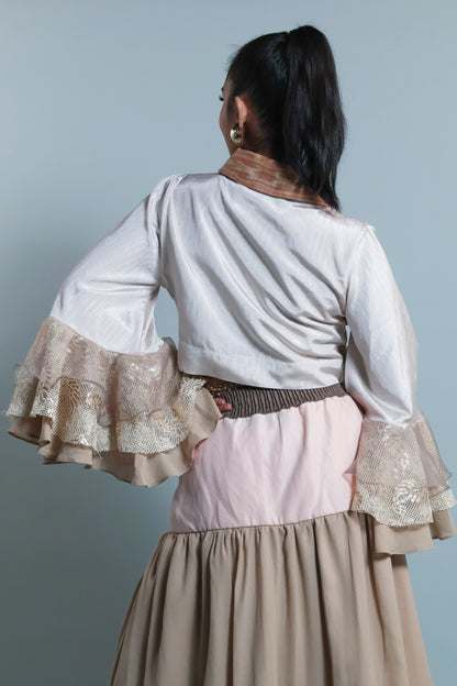 LEAD SINGER PONCHO IN CREAM TNALAK