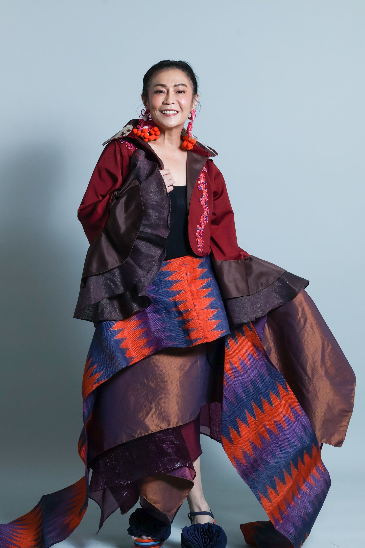 LEAD SINGER WITH WIDE SLEEVES IN MAROON TNALAK