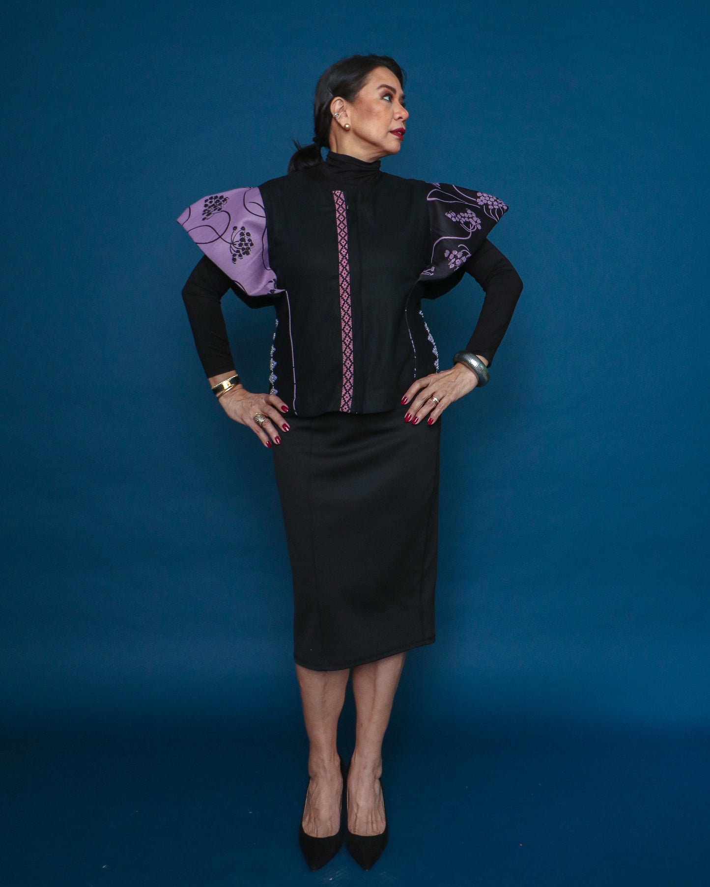 Heir to the Throne Puffed Sleeves Jacket in Black Lilac Langkit of Marawi
