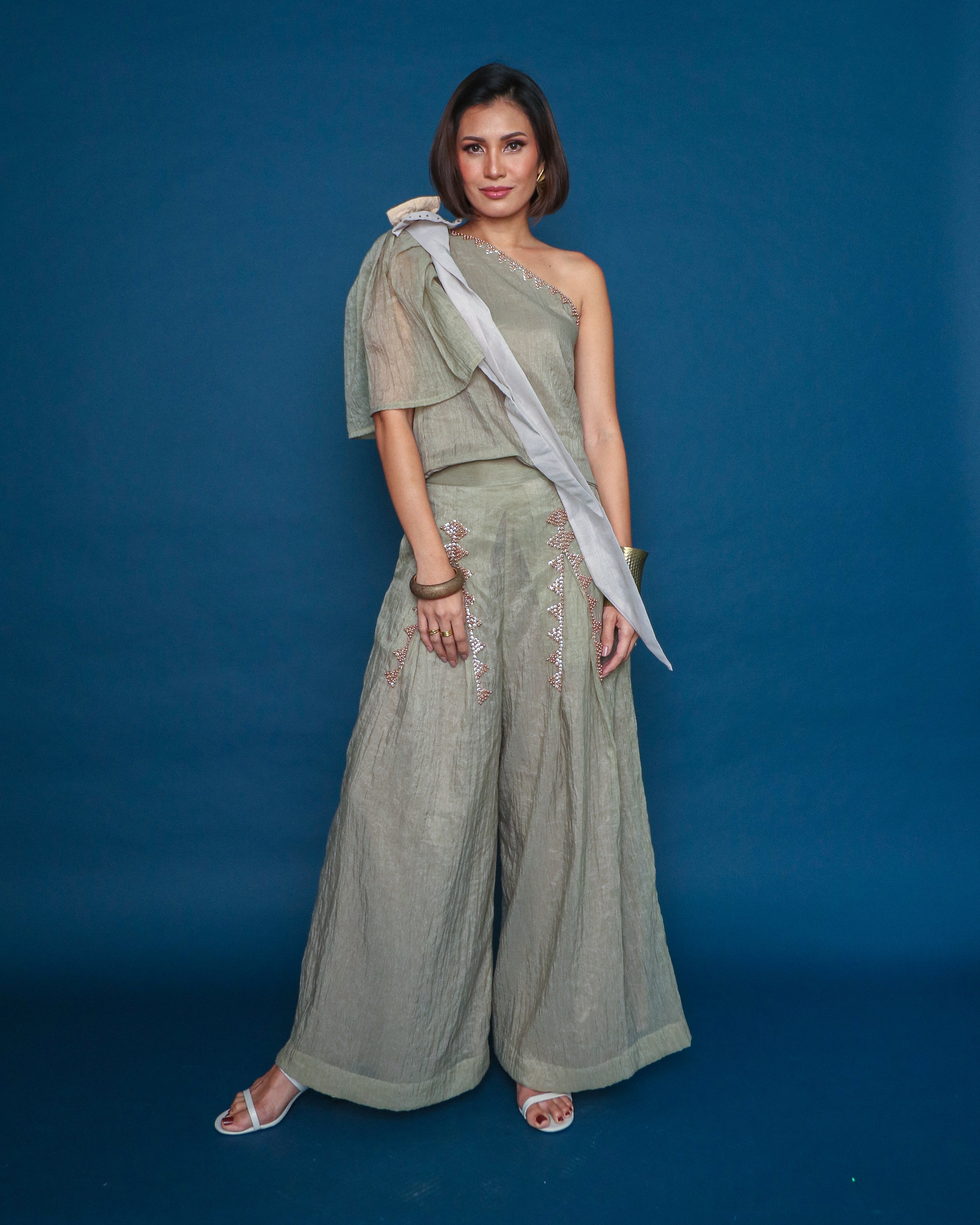 Dalagang Pilipina Modern Filipiniana Terno Thin fabric – Pinas Sadya