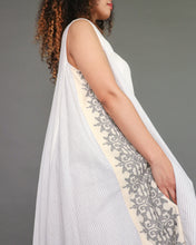 Load image into Gallery viewer, Malawak Comfy Dress in Inaul Cotton Weave with Deep Pockets