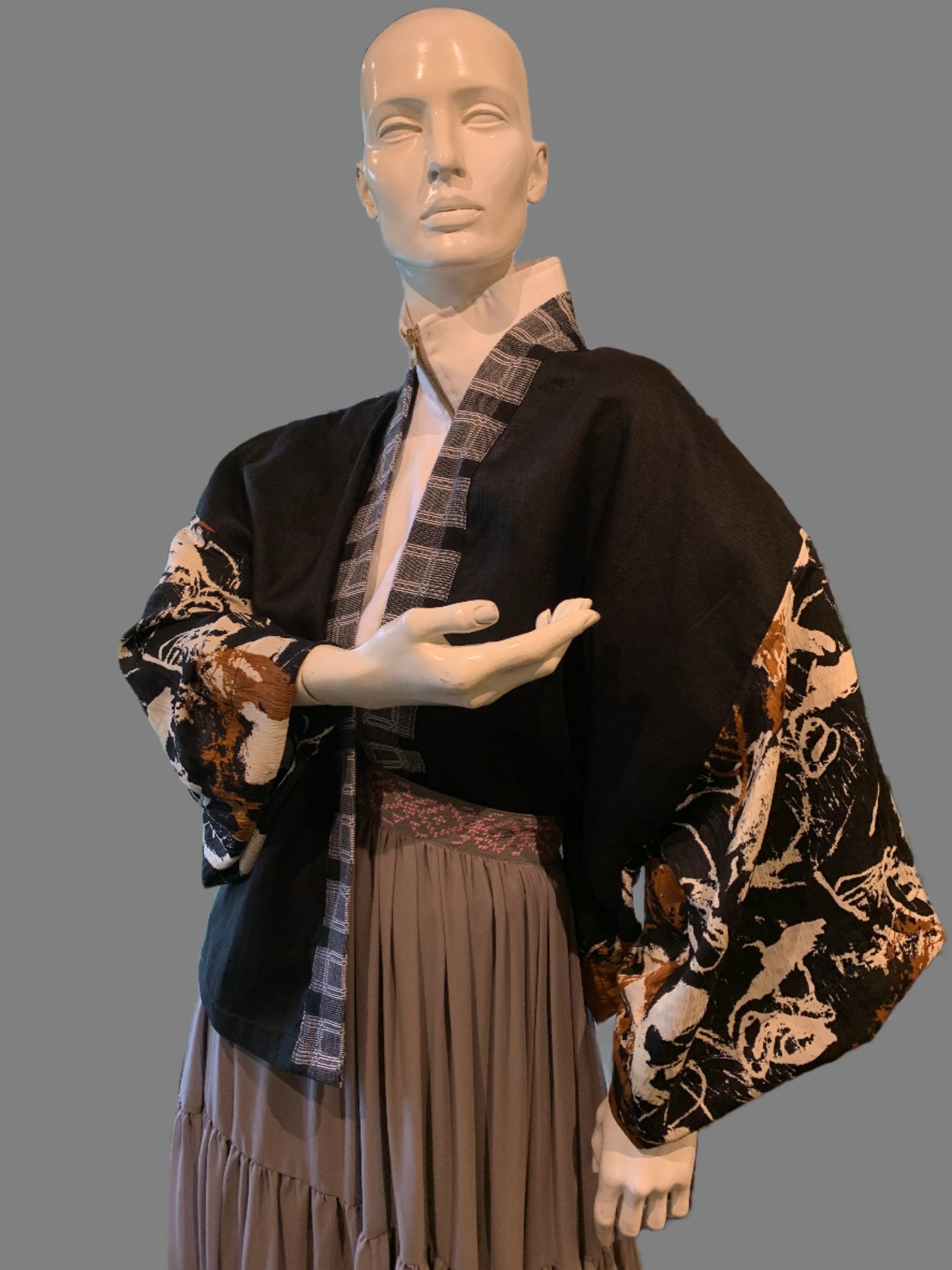 Black Pure Linen Samurai Poncho with Binakol Weave