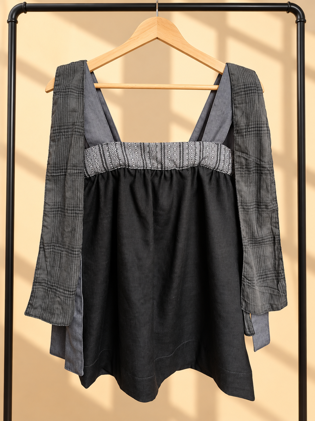 KALINGA TOP IN BLACK