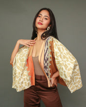 Load image into Gallery viewer, Heritiage Poncho with Ikat Weave and Lining in Bihirang Kulay