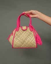 Load image into Gallery viewer, Kawai Pandan Handbag with Leaf Tassel and Long Strap