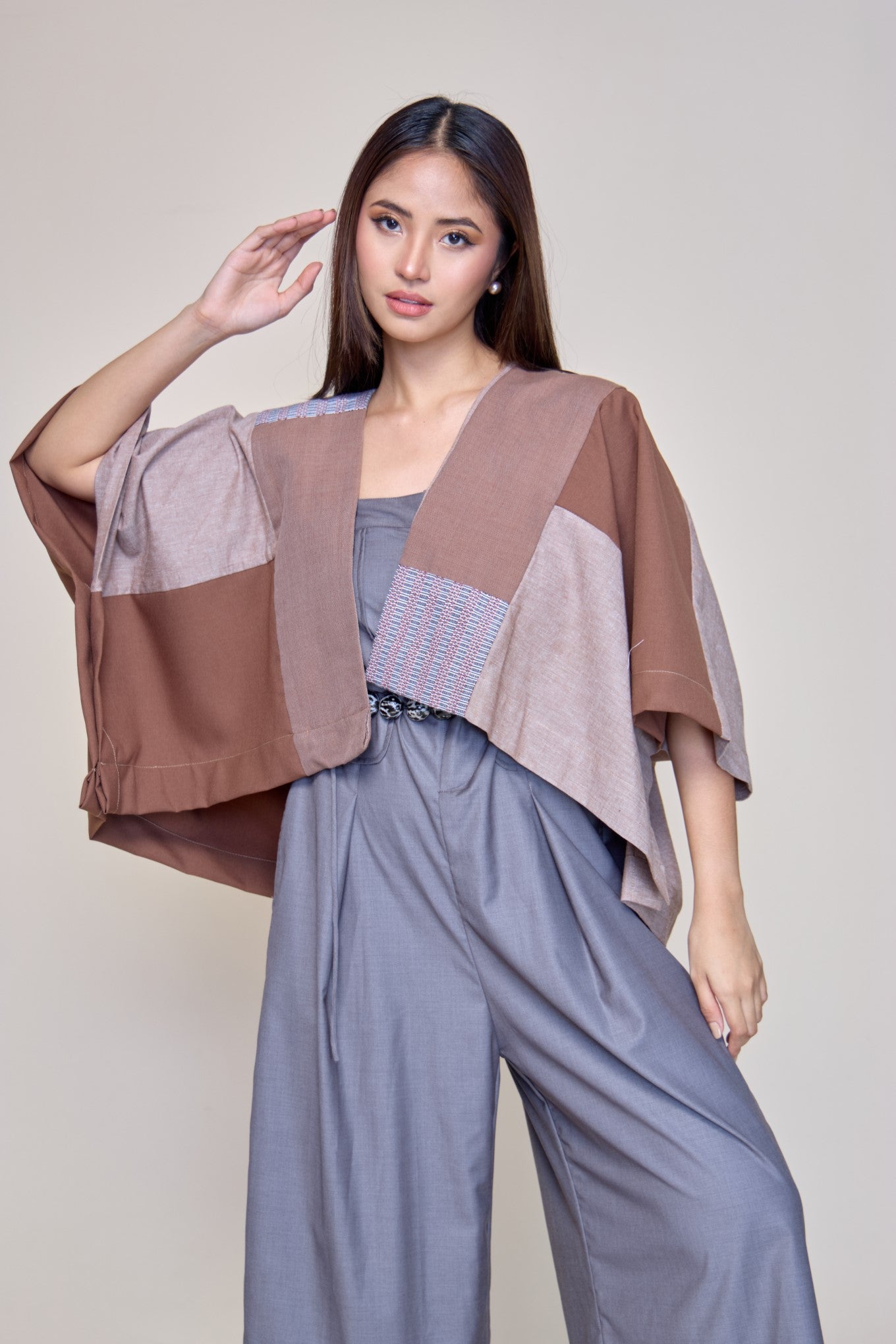 Heritage Poncho in Dark Brown with Kantarines