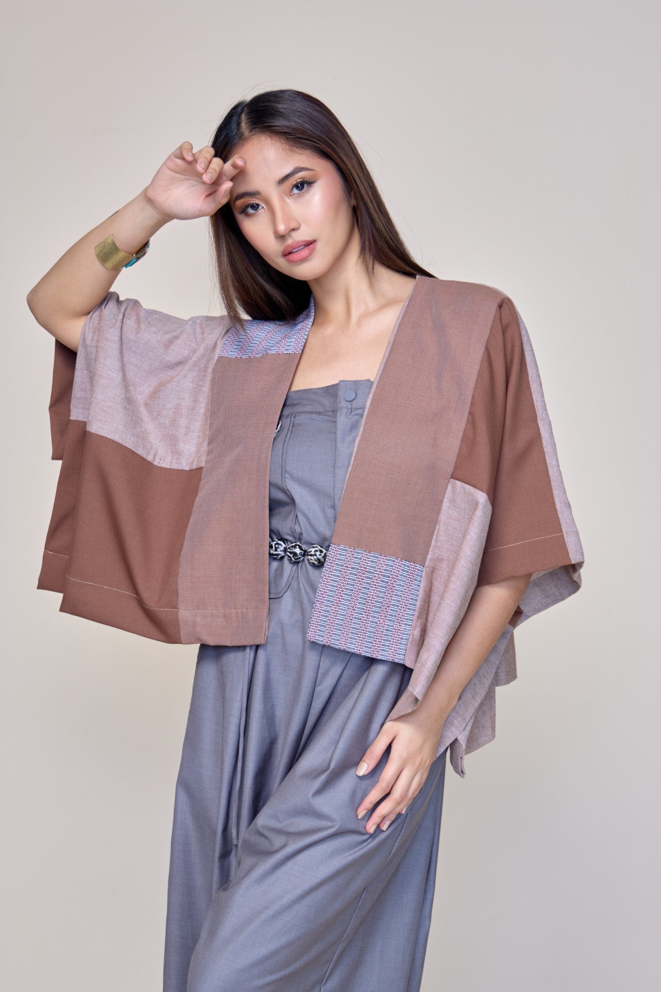Heritage Poncho in Dark Brown with Kantarines