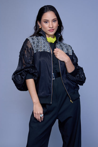 Liwanag sa Dilim Award Winning Suksuk Piña of Abra in Midnight Black