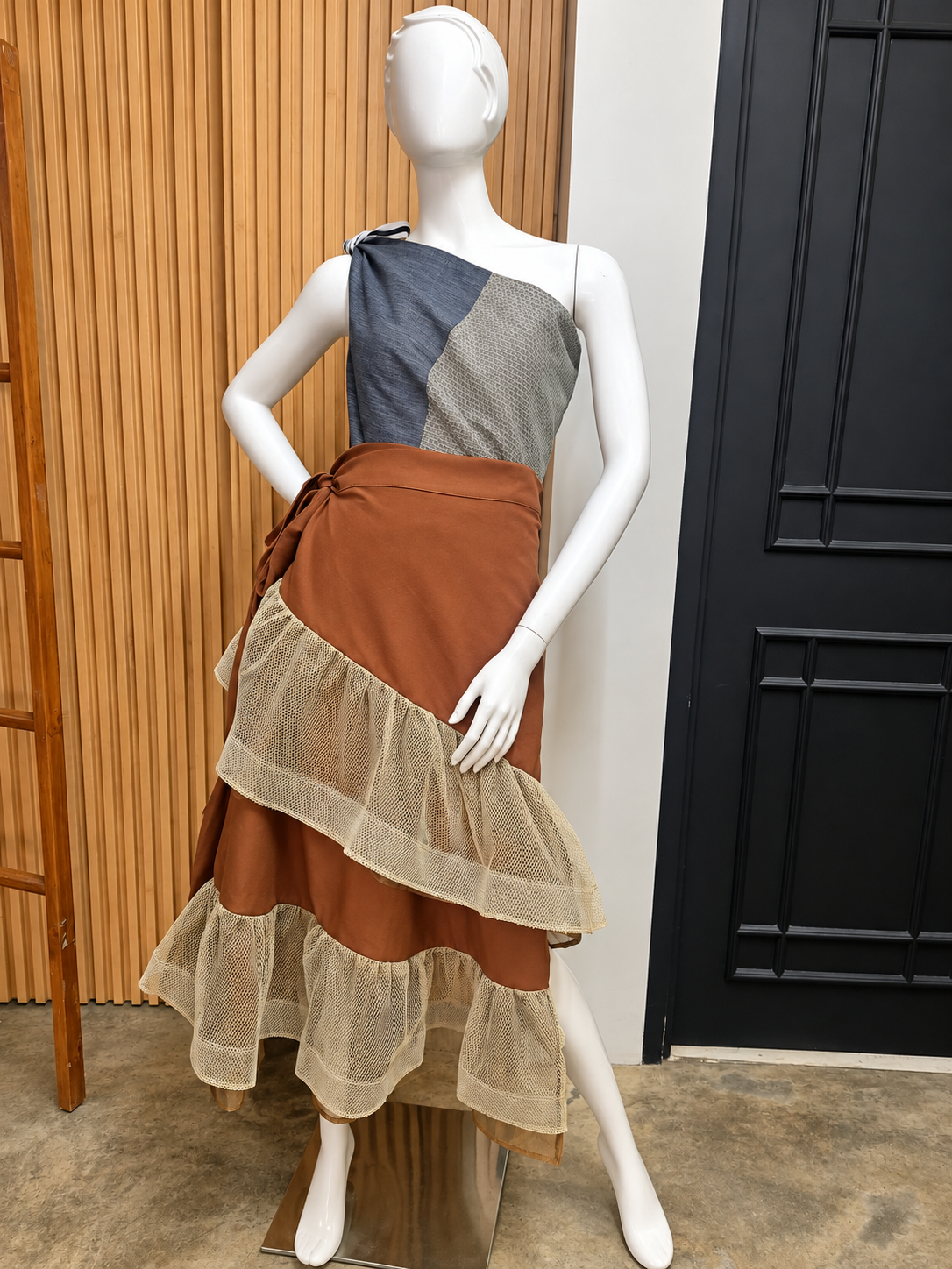 BIRTHDAY CAKE SKIRT IN BROWN LINEN