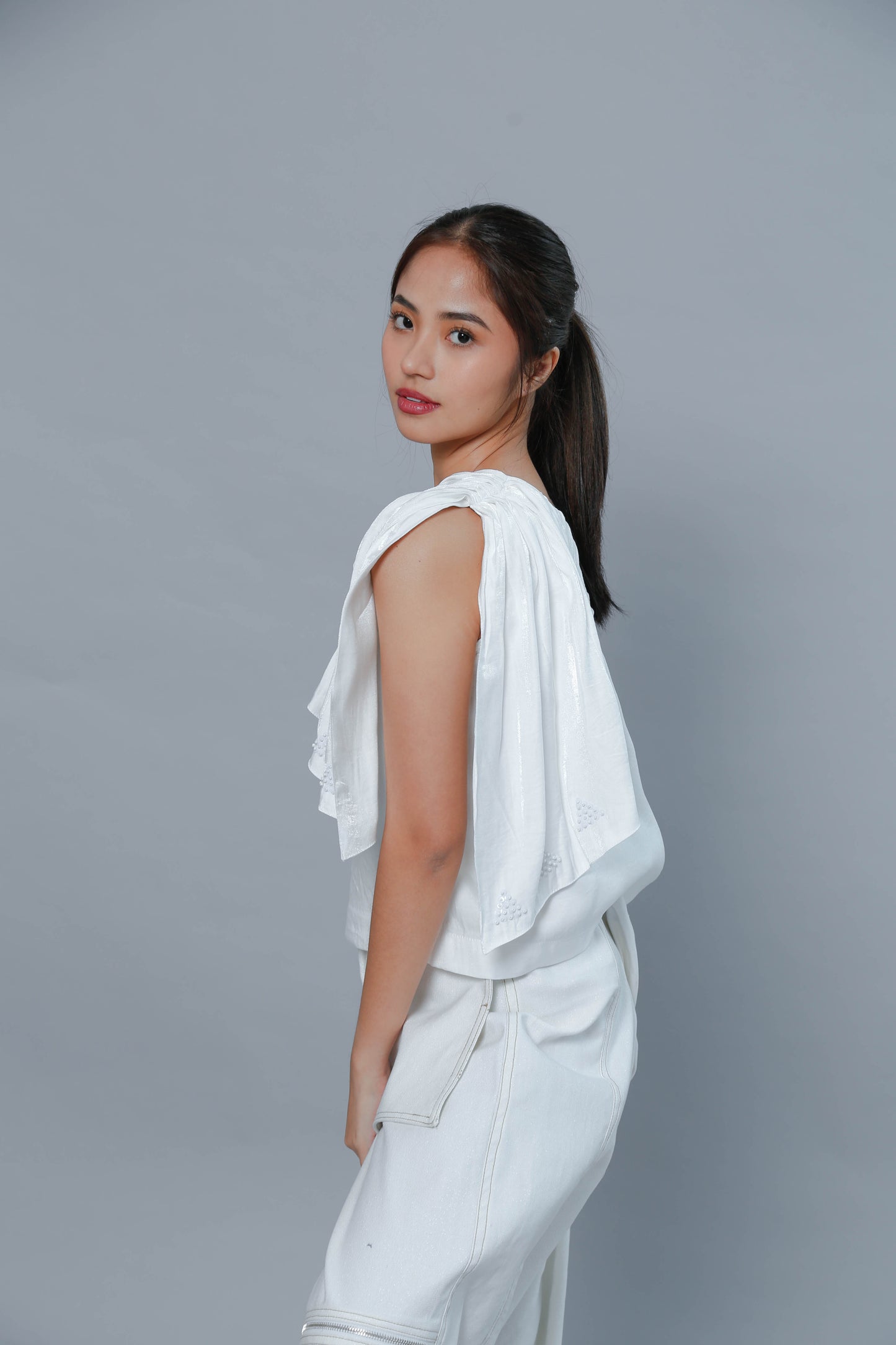 Gabriela Blouse with Huge Ribbon Accent in White Linen