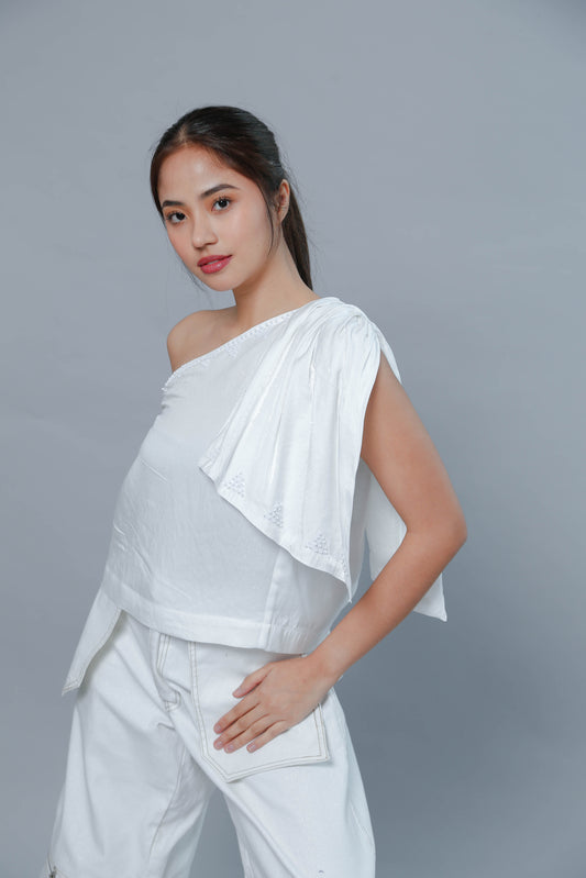 Gabriela Blouse with Huge Ribbon Accent in White Linen