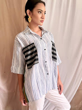 Load image into Gallery viewer, Side Surprise Stripes Linen Polo