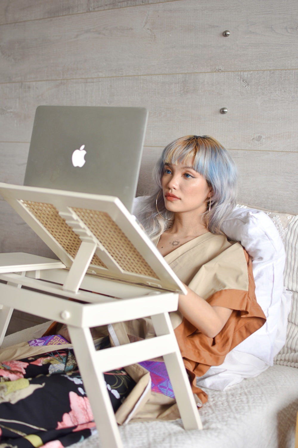 Best Seller! Solihiya Lap Desk in Off White